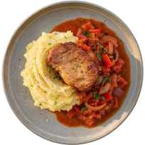 Laks kare u "toću" (umak od luka i paprike) s pire krumpirom