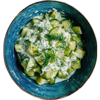 Svježa salata od krastavaca s vrhnjem i koprom