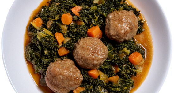 kale with minced meat