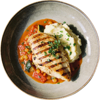 Pileći file sa žara s krumpirom i povrćem